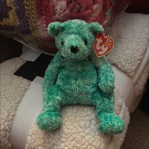 New Ty Beanie Baby Green Bear Luck-e Lucky